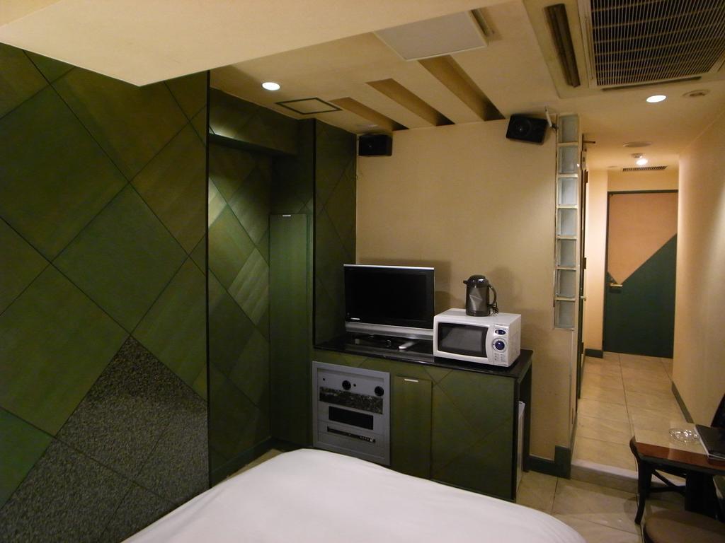 Hotel Rafaie (Adults Only) Tokyo Exterior photo